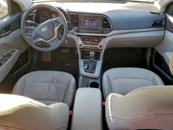 Hyundai Elantra 2017