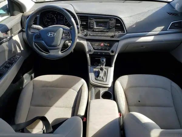 Hyundai Elantra 2017