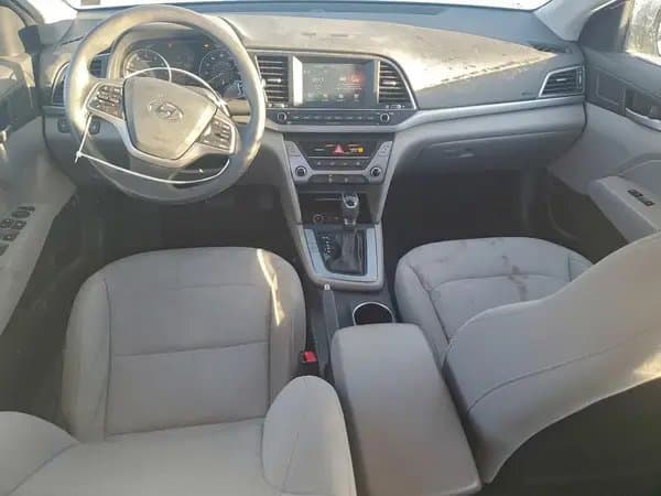 Hyundai Elantra 2017