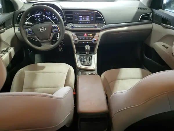 Hyundai Elantra 2017