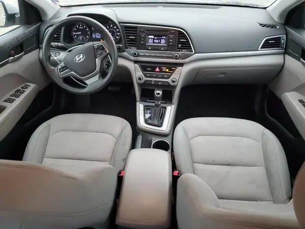 Hyundai Elantra 2017