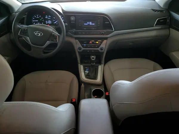 Hyundai Elantra 2017