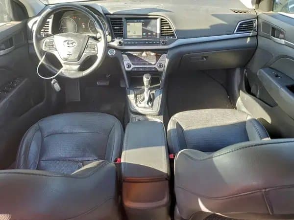 Hyundai Elantra 2017