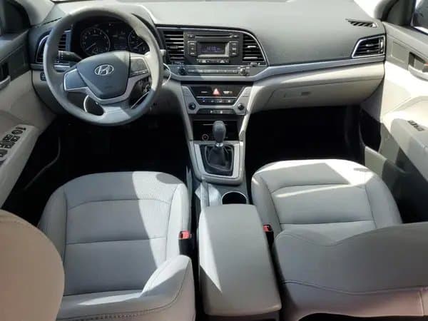 Hyundai Elantra 2017