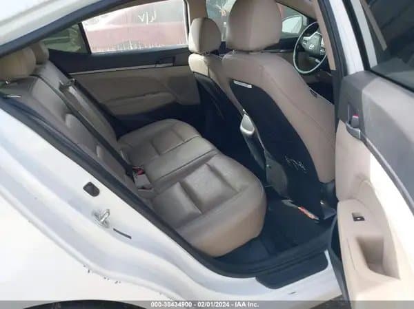 Hyundai Elantra 2017