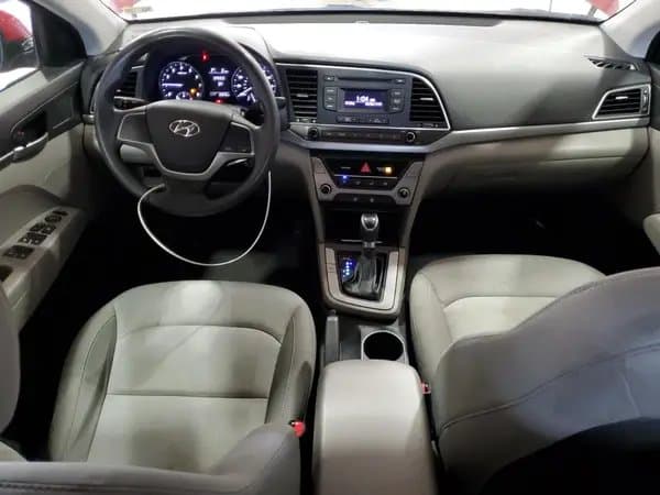 Hyundai Elantra 2017