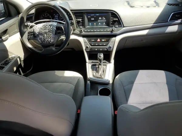 Hyundai Elantra 2017