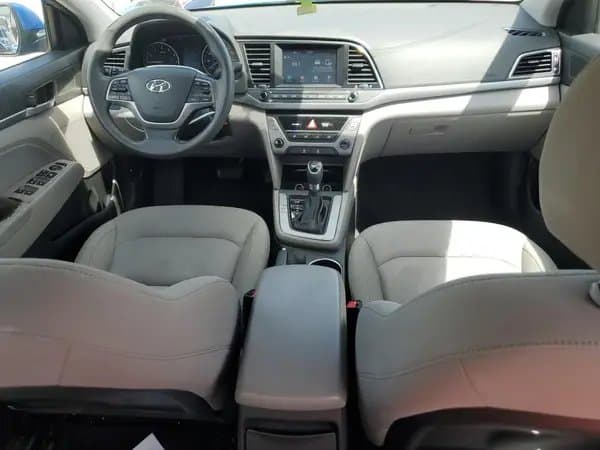 Hyundai Elantra 2017