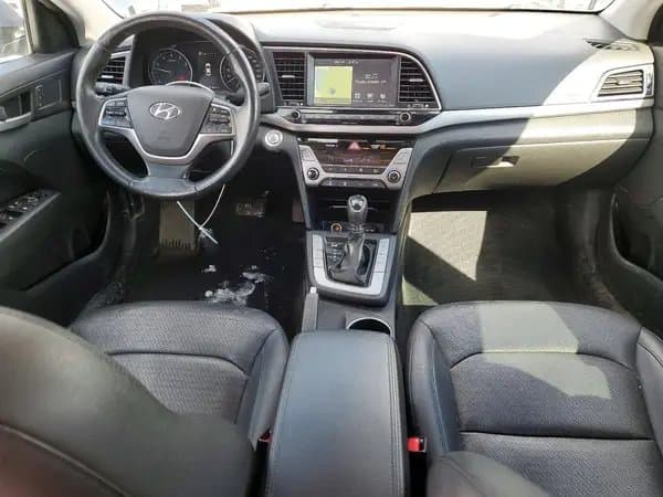 Hyundai Elantra 2017