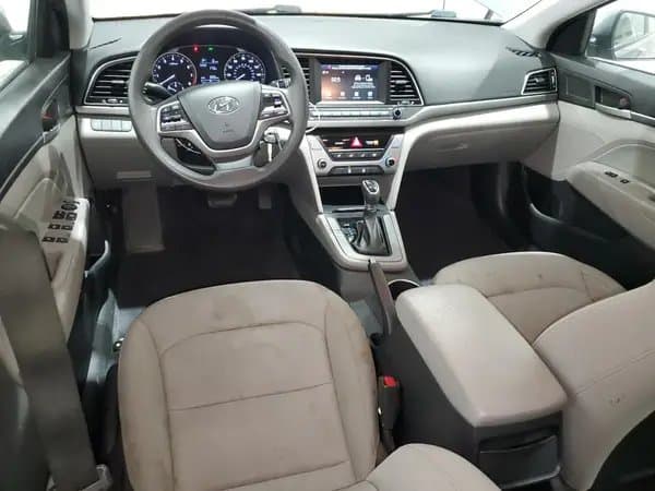Hyundai Elantra 2017