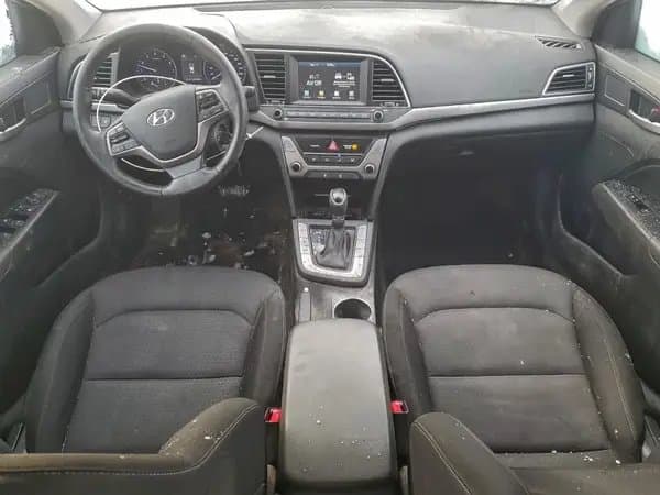Hyundai Elantra 2017