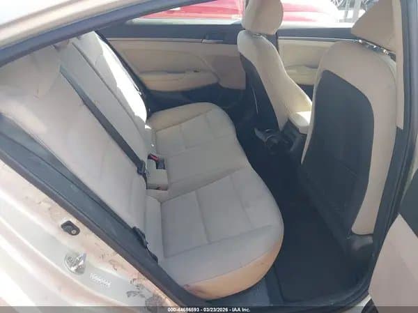 Hyundai Elantra 2017