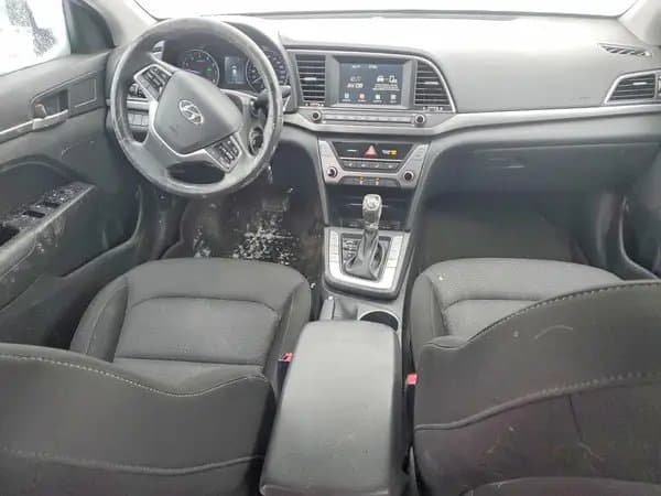 Hyundai Elantra 2017