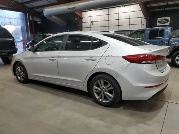 Hyundai Elantra 2017