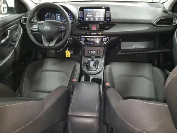 Hyundai Elantra 2018