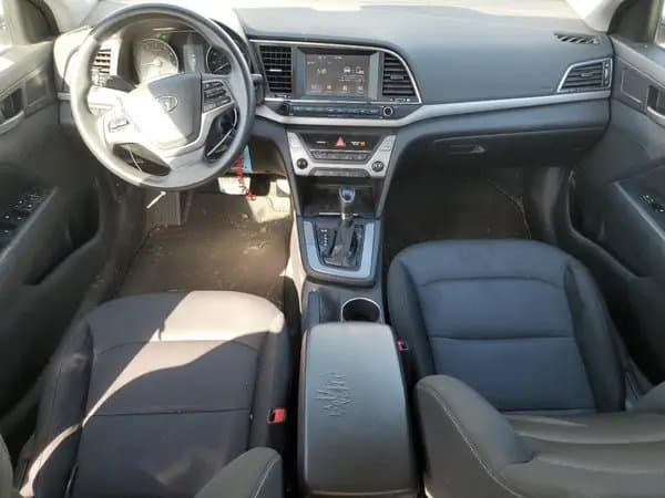 Hyundai Elantra 2018