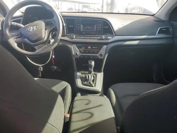 Hyundai Elantra 2018