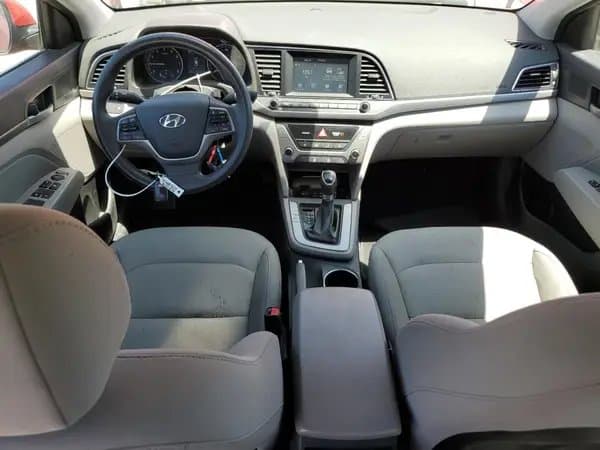 Hyundai Elantra 2018