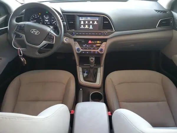 Hyundai Elantra 2018