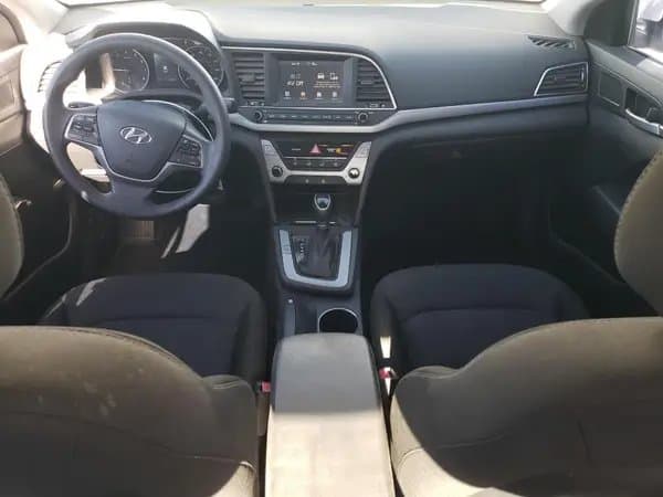 Hyundai Elantra 2018