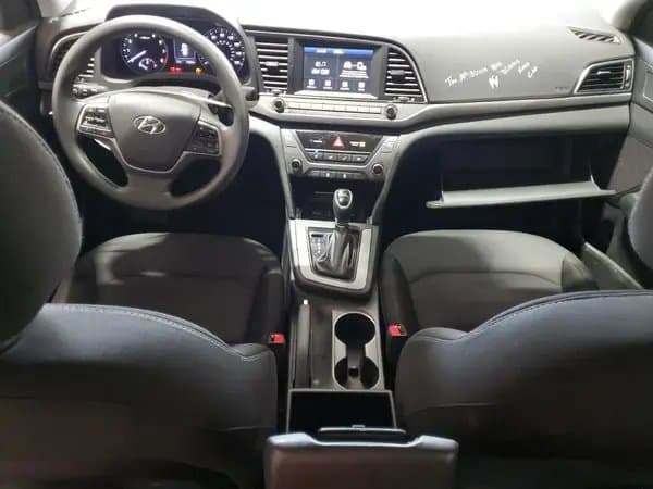 Hyundai Elantra 2018