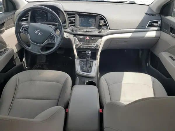Hyundai Elantra 2018