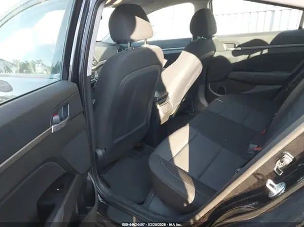 Hyundai Elantra 2018