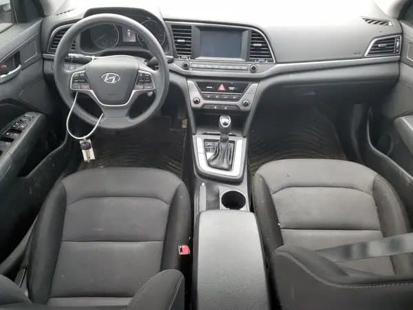 Hyundai Elantra 2018