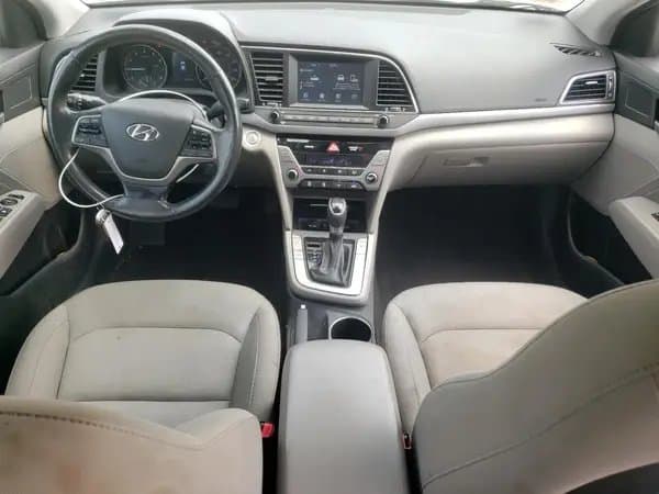 Hyundai Elantra 2018