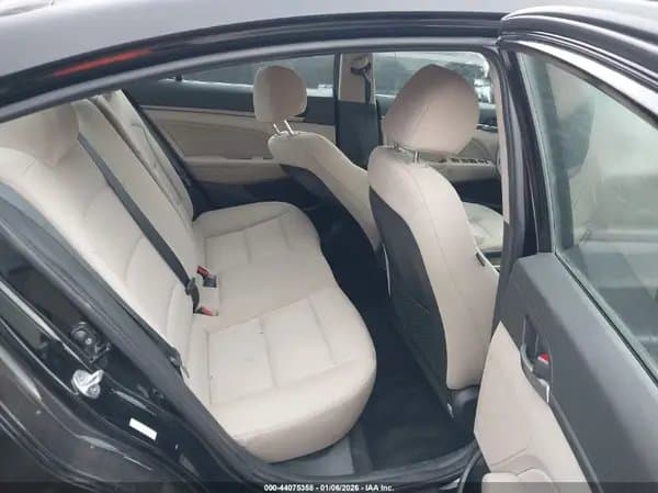 Hyundai Elantra 2018