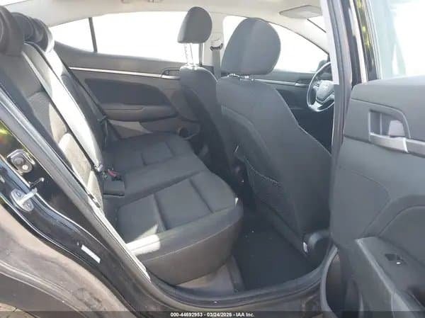 Hyundai Elantra 2018