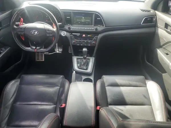 Hyundai Elantra 2018