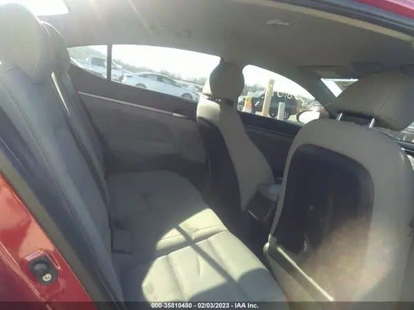 Hyundai Elantra 2018
