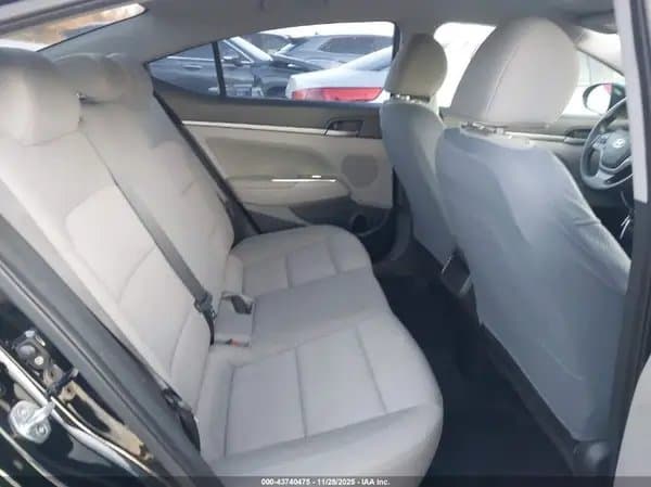 Hyundai Elantra 2018