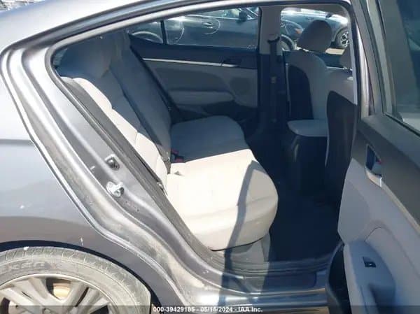 Hyundai Elantra 2019
