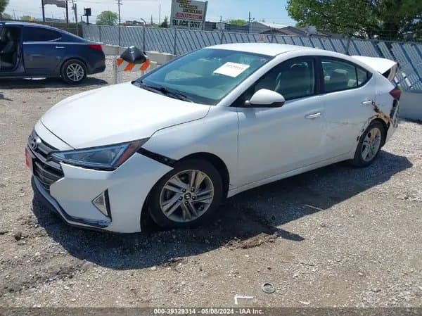 Hyundai Elantra 2019