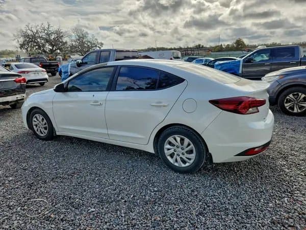 Hyundai Elantra 2019