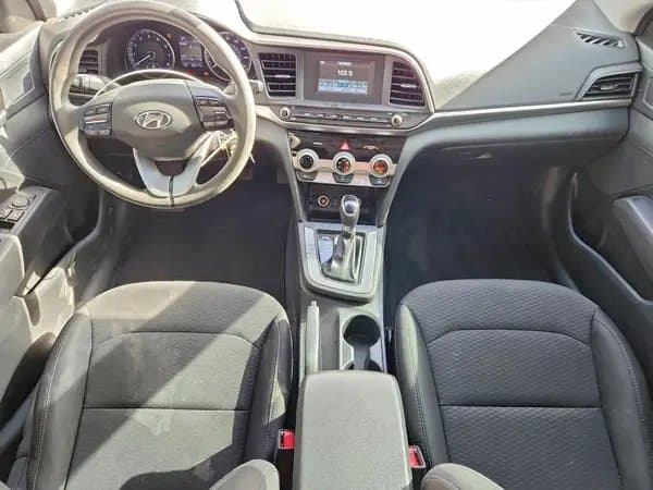 Hyundai Elantra 2019