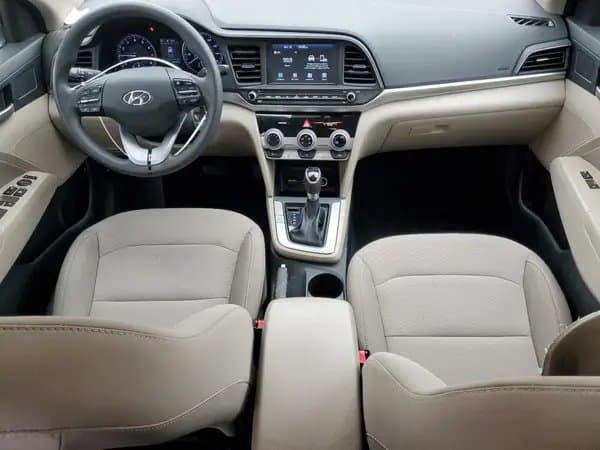 Hyundai Elantra 2019
