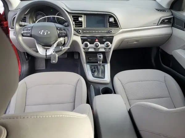 Hyundai Elantra 2019
