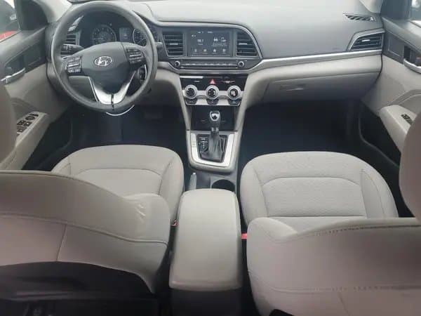 Hyundai Elantra 2019