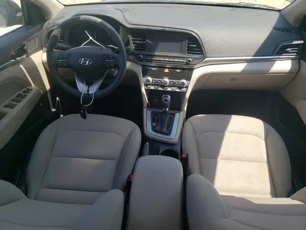 Hyundai Elantra 2020