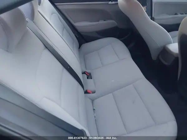 Hyundai Elantra 2020