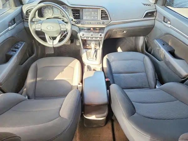 Hyundai Elantra 2020
