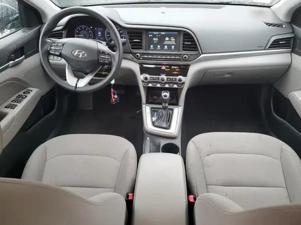 Hyundai Elantra 2020