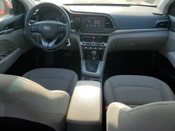 Hyundai Elantra 2020