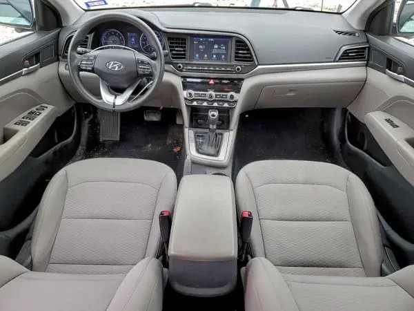 Hyundai Elantra 2020