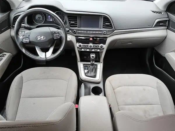 Hyundai Elantra 2020