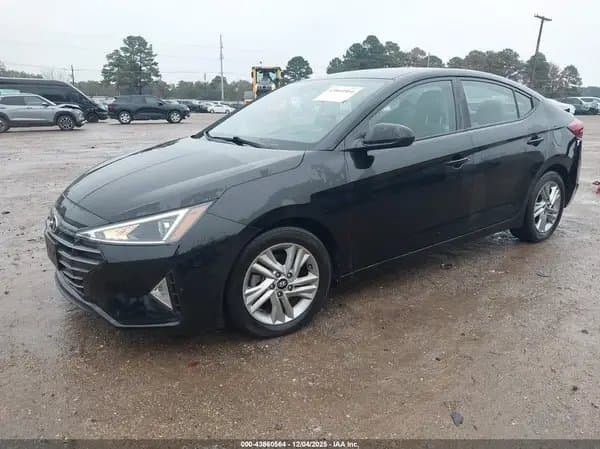 Hyundai Elantra 2020