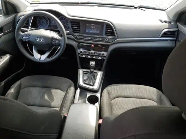 Hyundai Elantra 2020